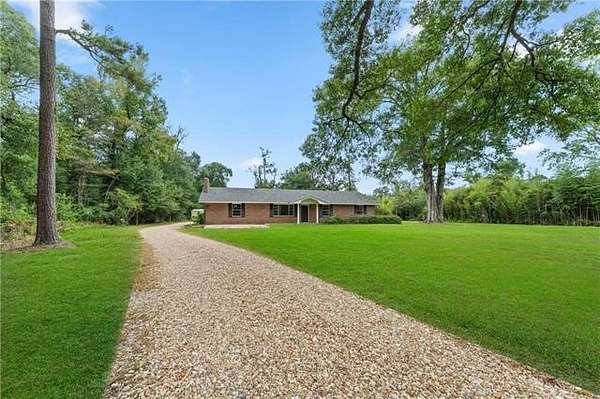 2.4 Acres of Residential Land with Home for Sale in Hammond, Louisiana