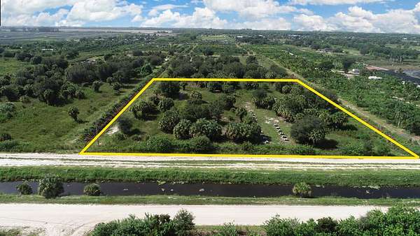 5 Acres of Residential Land for Sale in Loxahatchee Groves, Florida