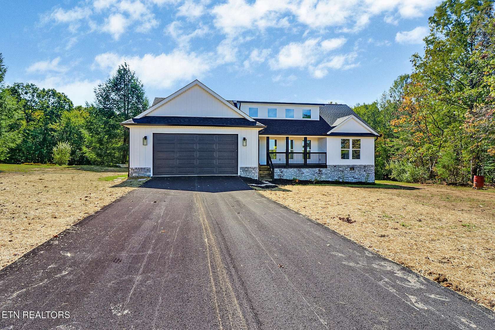 2.78 Acres of Residential Land with Home for Sale in Jamestown, Tennessee