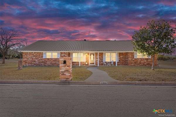 1.64 Acres of Residential Land with Home for Sale in Gatesville, Texas