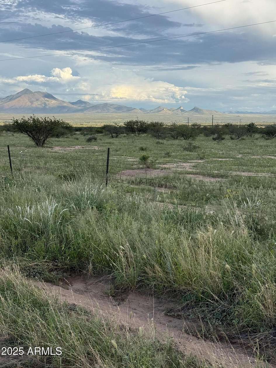 15.7 Acres of Land for Sale in Hereford, Arizona