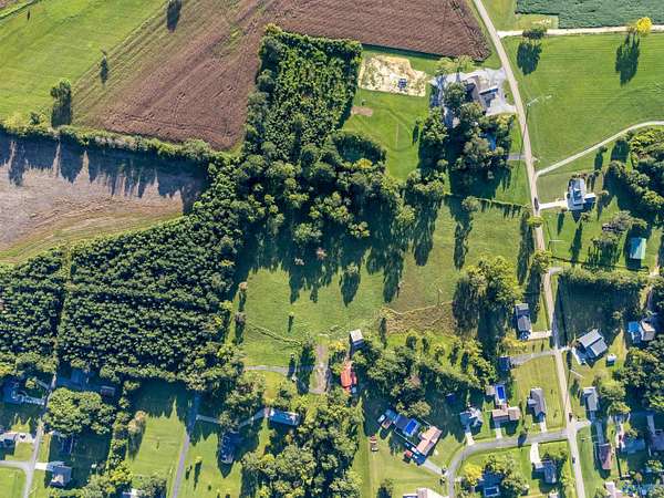 18 Acres of Land with Home for Sale in Southside, Alabama