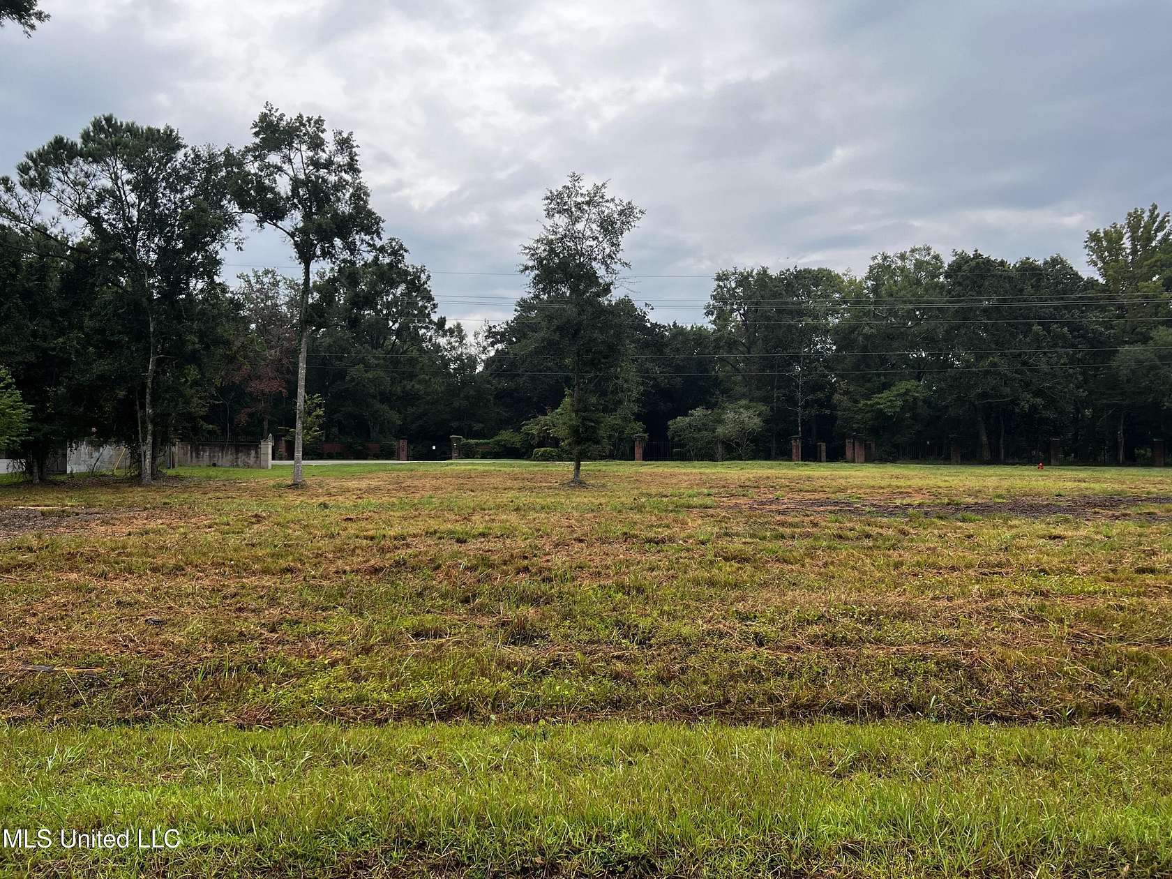 1 Acre of Residential Land for Sale in Gautier, Mississippi