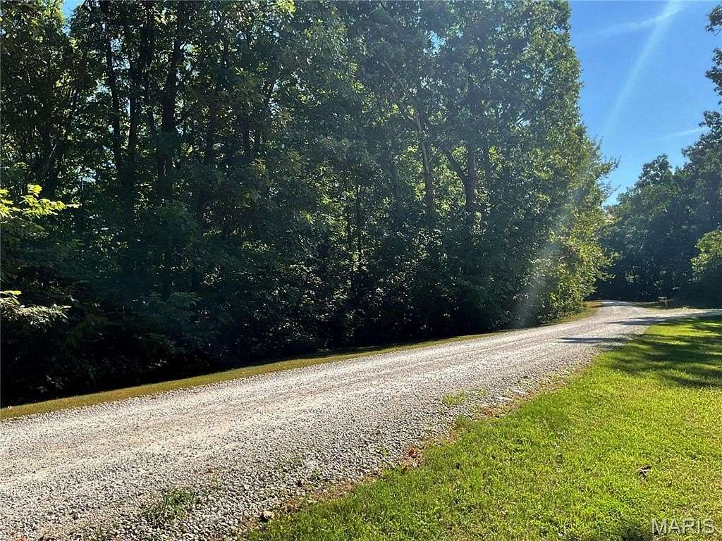 2.9 Acres of Residential Land for Sale in Hawk Point, Missouri