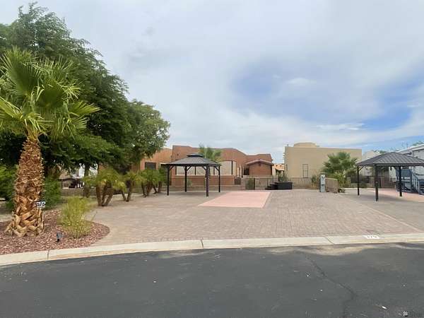 Improved Residential Land for Sale in Yuma, Arizona