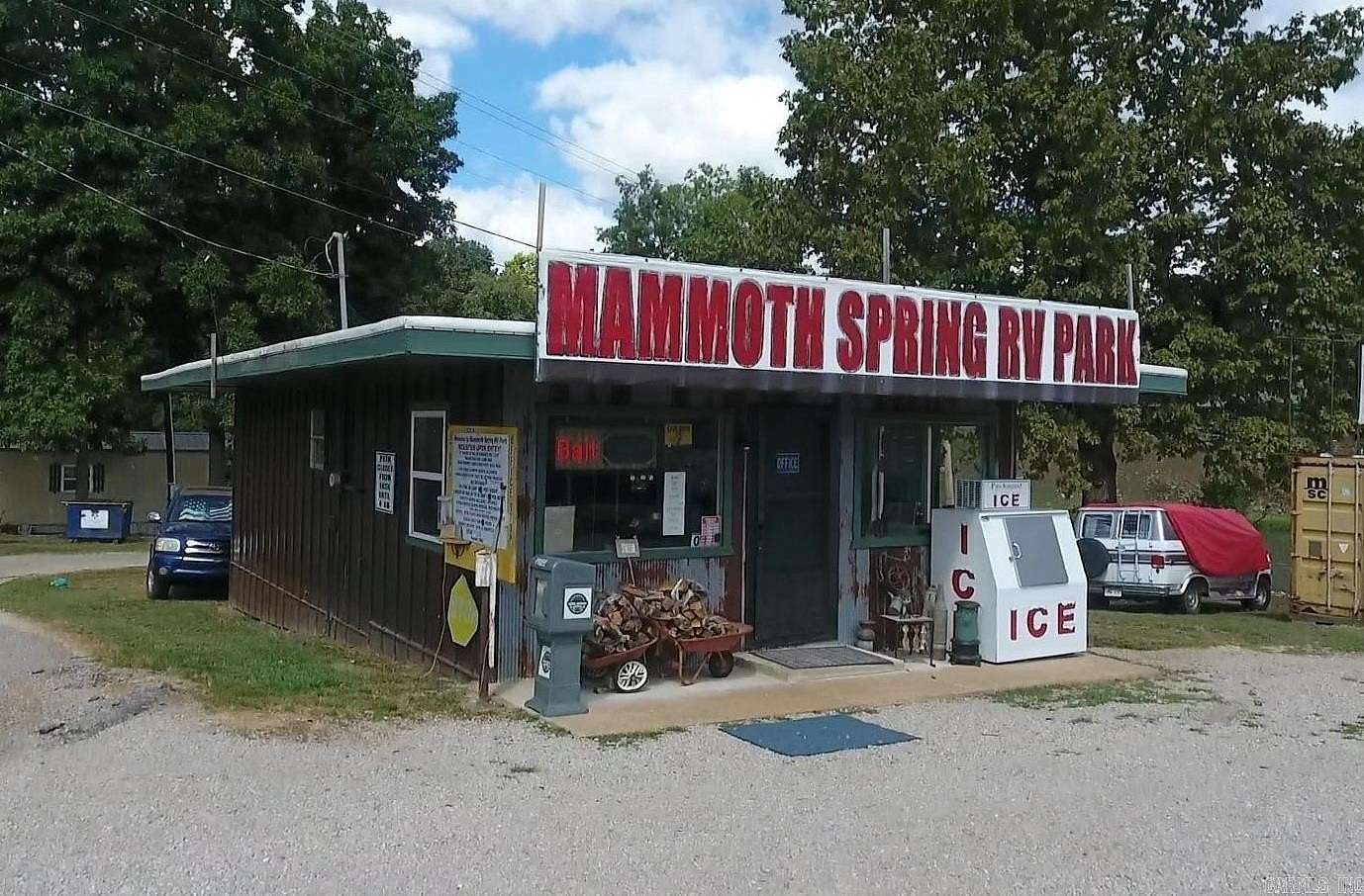 2.5 Acres of Improved Land for Sale in Mammoth Spring, Arkansas