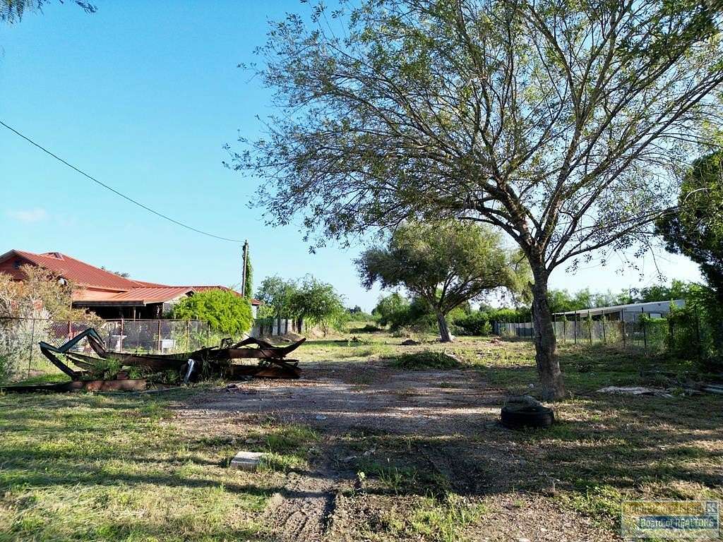 0.46 Acres of Mixed-Use Land for Sale in Brownsville, Texas