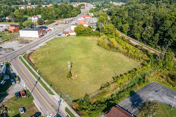 1.76 Acres of Mixed-Use Land for Sale in Gate City, Virginia