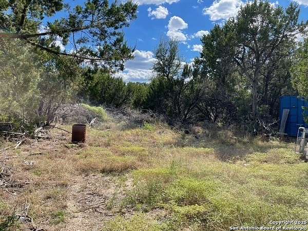 0.71 Acres of Residential Land for Sale in Lakehills, Texas