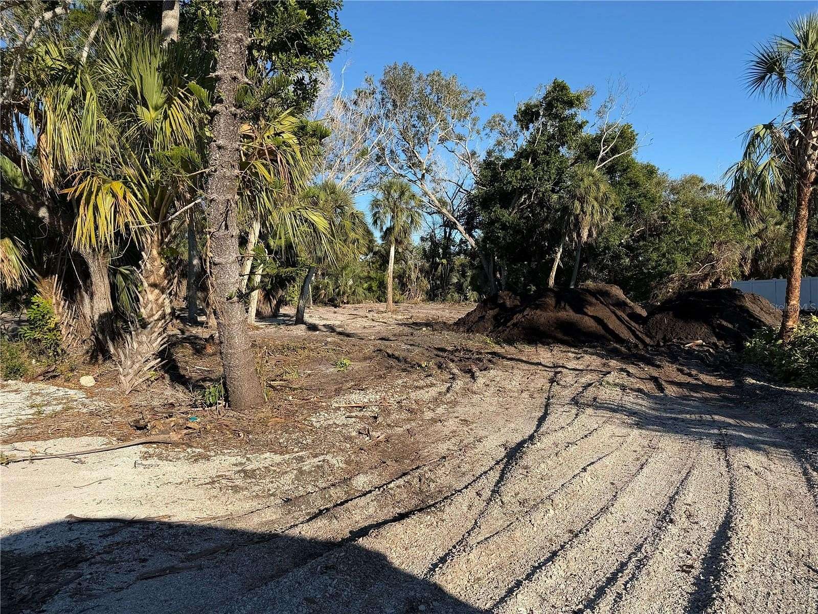 0.43 Acres of Residential Land for Sale in Longboat Key, Florida