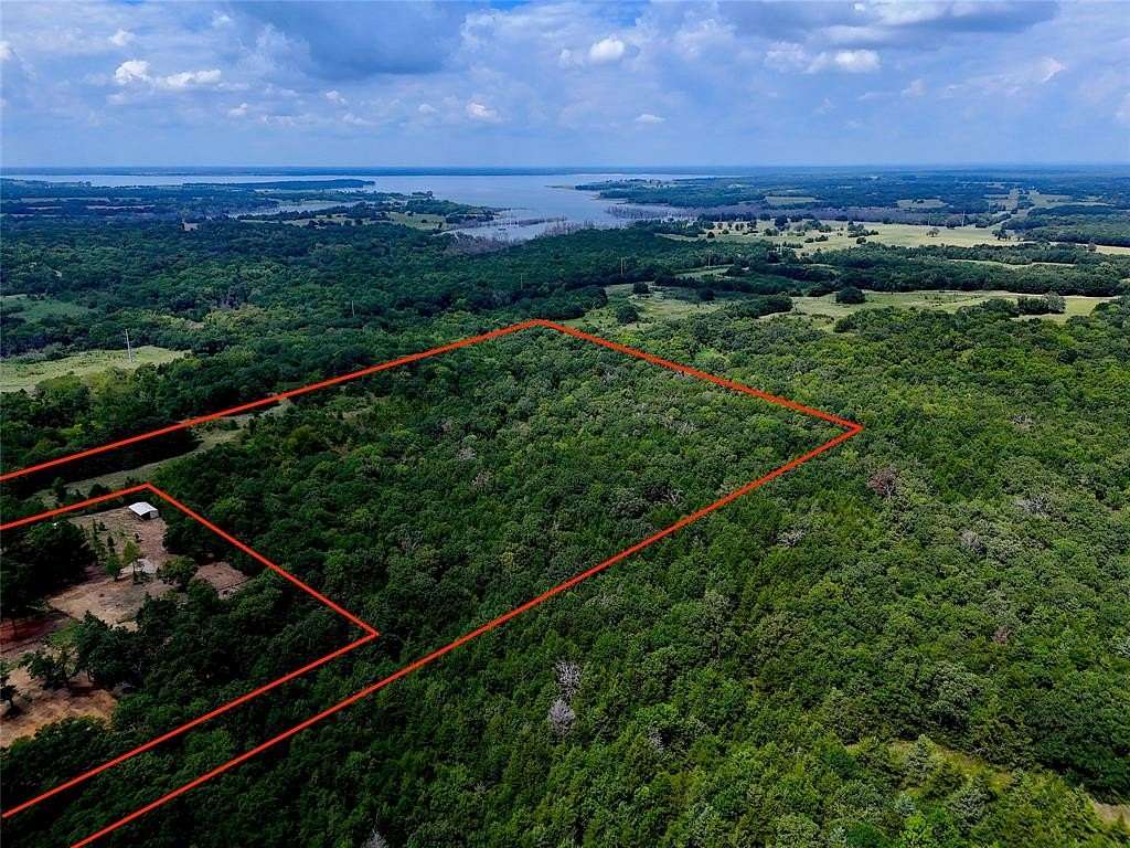 15.5 Acres of Land for Sale in Honey Grove, Texas
