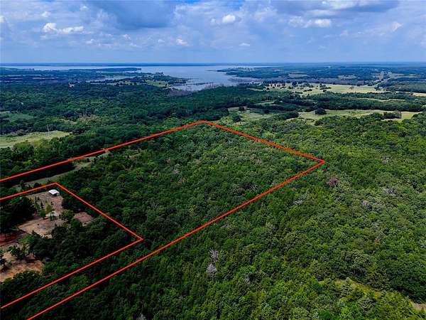 15.5 Acres of Land for Sale in Honey Grove, Texas