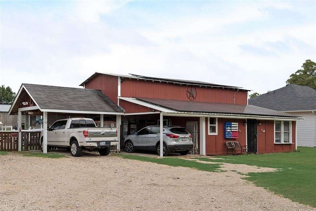 2.19 Acres of Residential Land with Home for Sale in Terrell, Texas