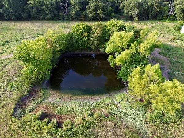 5 Acres of Land for Sale in Kemp, Texas