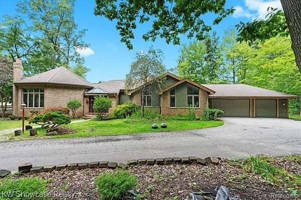 19 Acres of Recreational Land with Home for Sale in Clarkston, Michigan