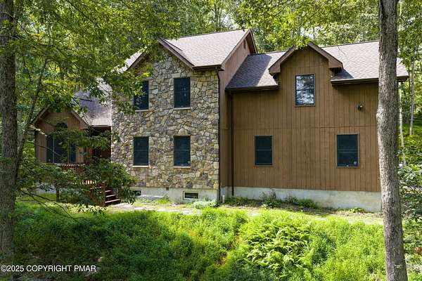 2 Acres of Residential Land with Home for Sale in Canadensis, Pennsylvania