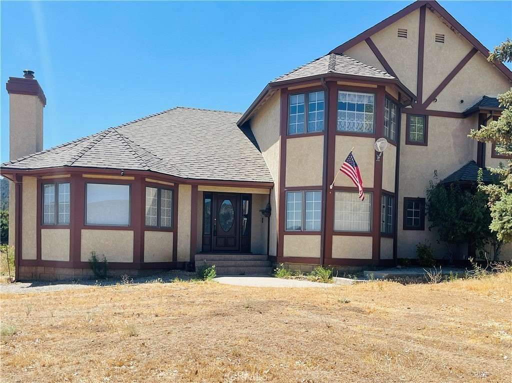 10.3 Acres of Land with Home for Sale in Frazier Park, California