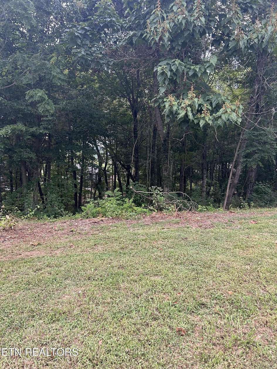 0.83 Acres of Land for Sale in Clinton, Tennessee