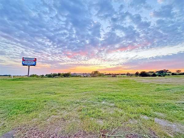 6 Acres of Commercial Land for Sale in Okemah, Oklahoma