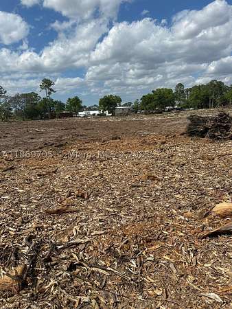 8.24 Acres of Commercial Land for Sale in LaBelle, Florida