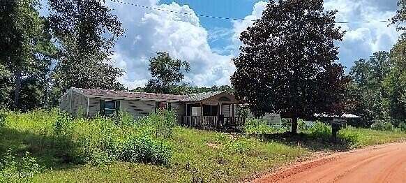 1.54 Acres of Residential Land with Home for Sale in Chipley, Florida