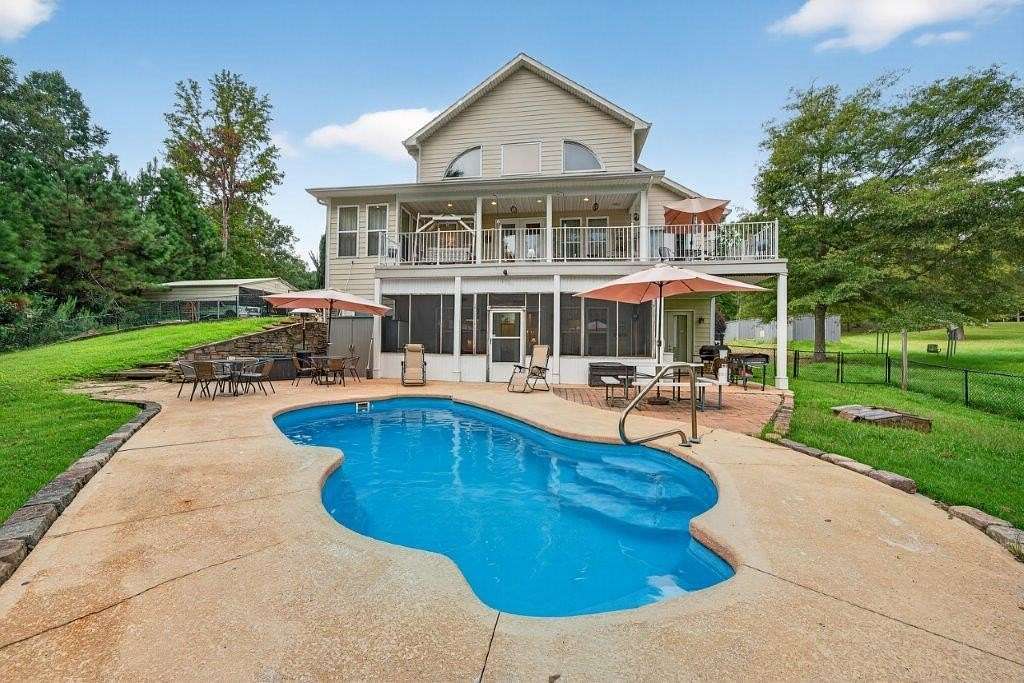 2 Acres of Land with Home for Sale in Milledgeville, Georgia