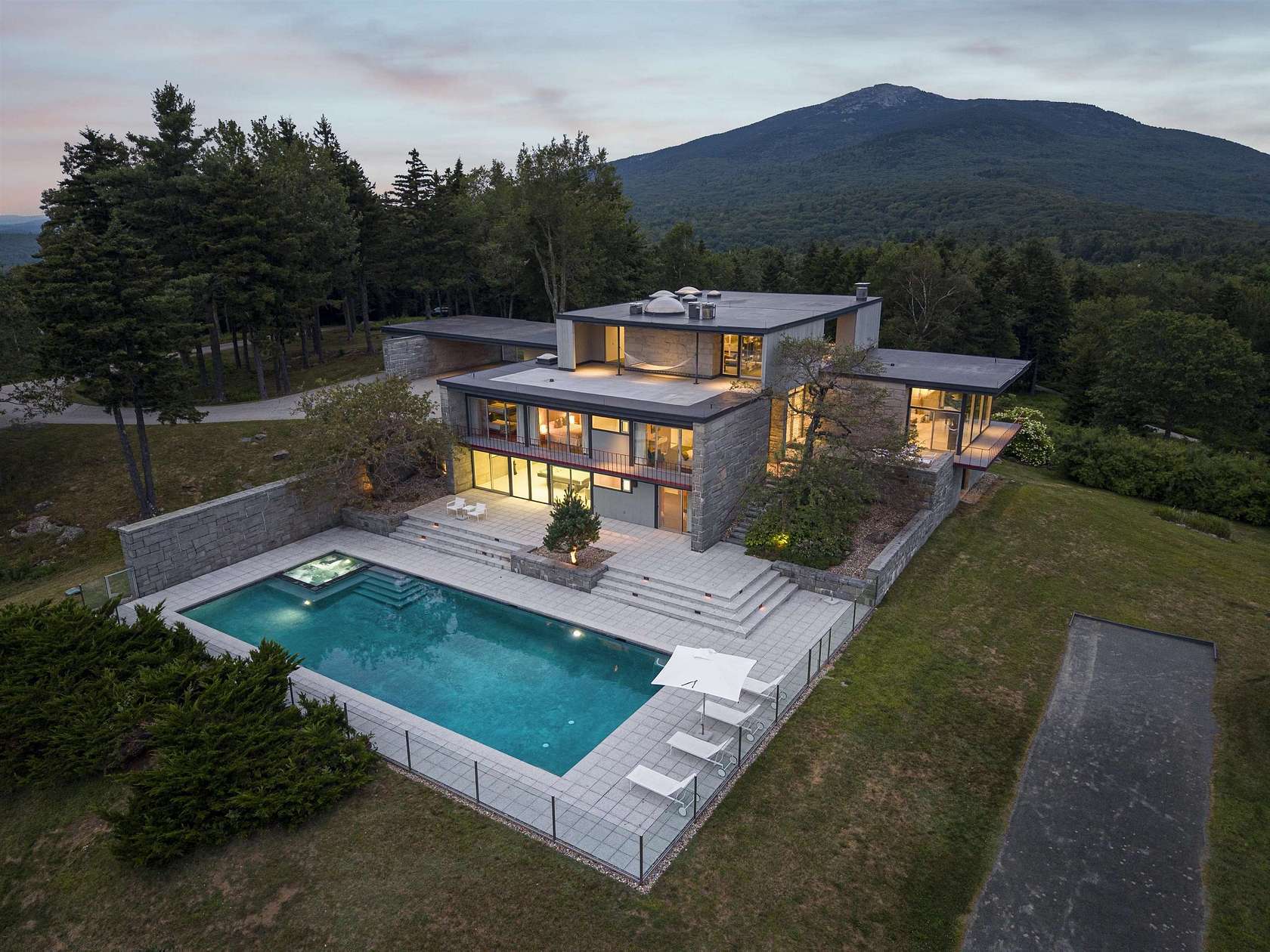 159 Acres of Land with Home for Sale in Jaffrey, New Hampshire