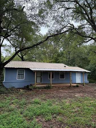 1.77 Acres of Residential Land with Home for Sale in Nacogdoches, Texas