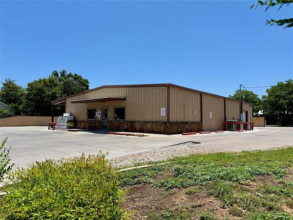 1.83 Acres of Mixed-Use Land for Sale in Brownwood, Texas