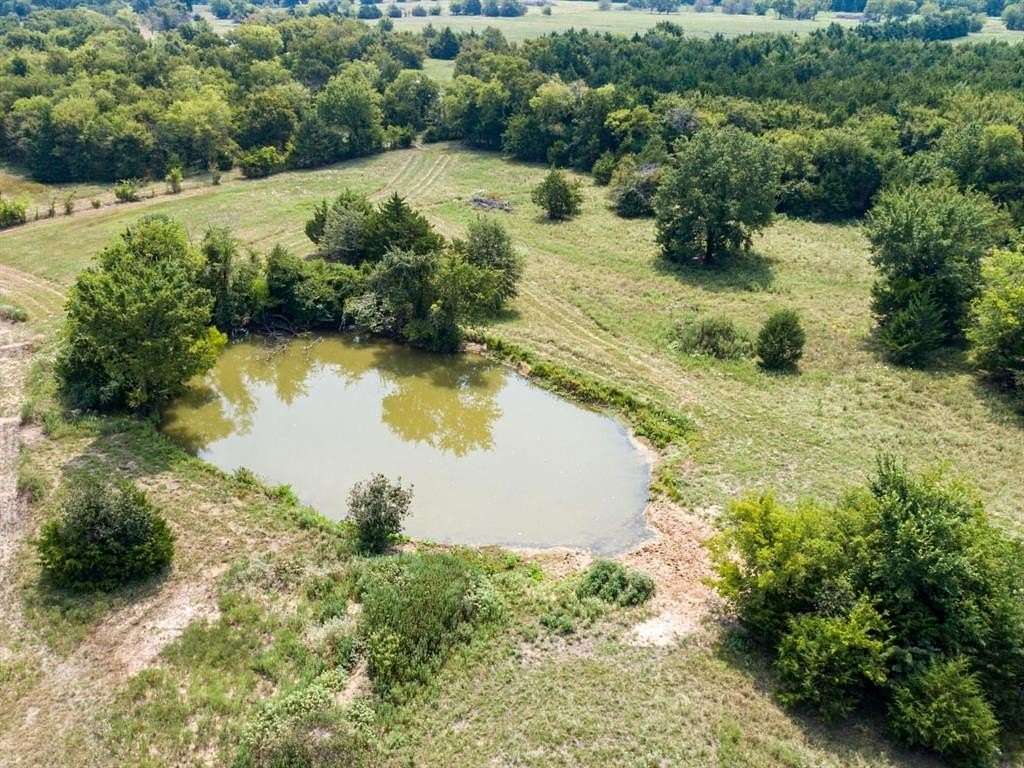 10 Acres of Recreational Land for Sale in Wills Point, Texas