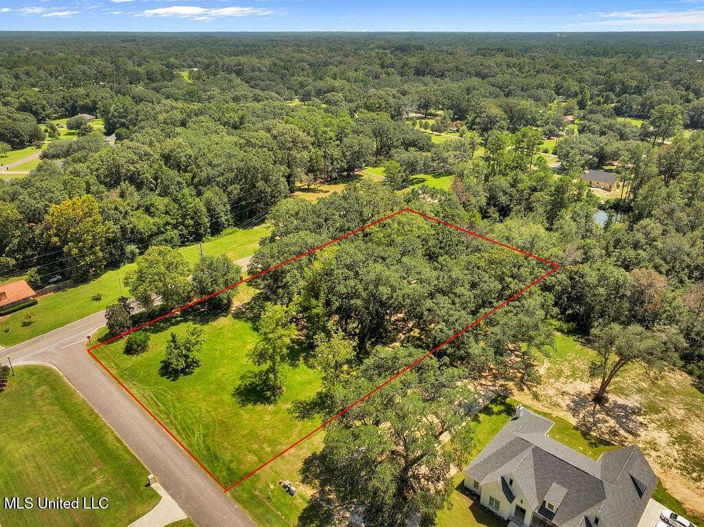 2.25 Acres of Residential Land for Sale in Moss Point, Mississippi