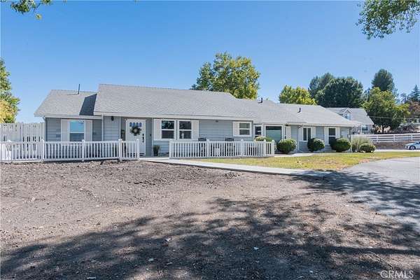 2 Acres of Residential Land with Home for Sale in Paso Robles, California