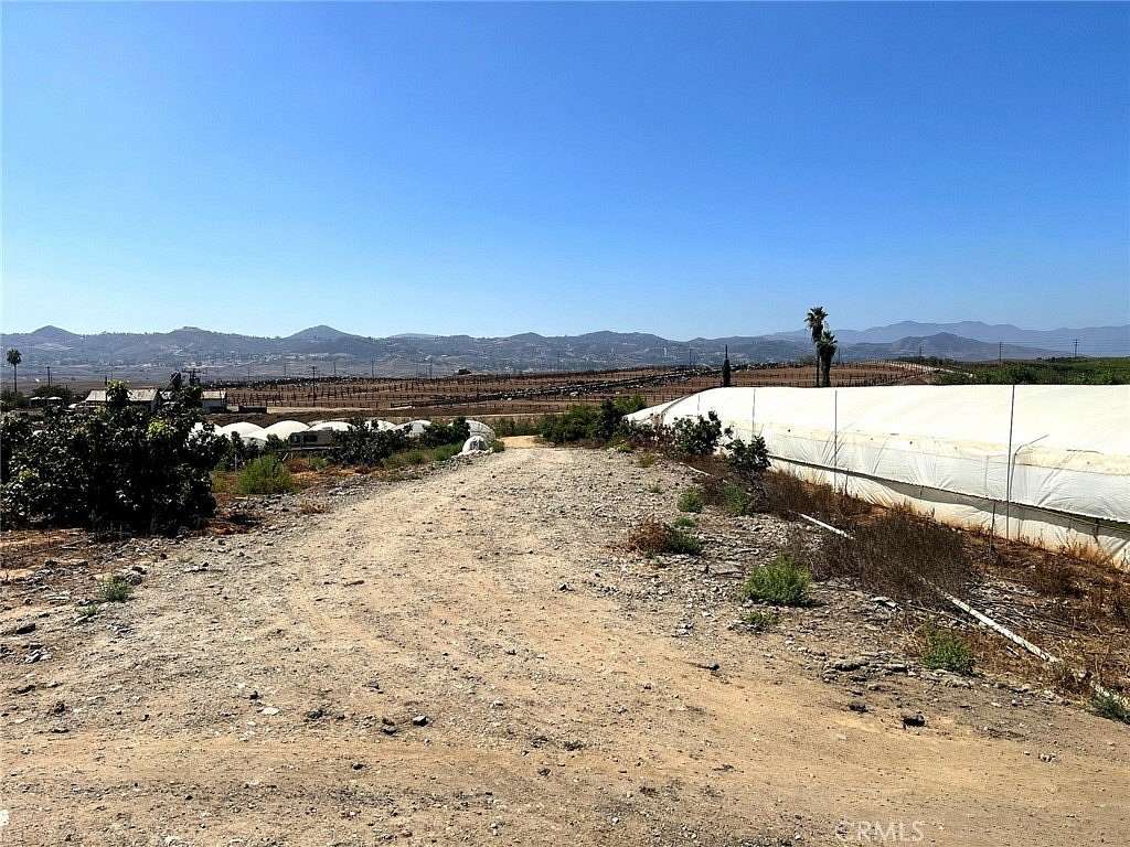 14 Acres of Land for Sale in Riverside, California