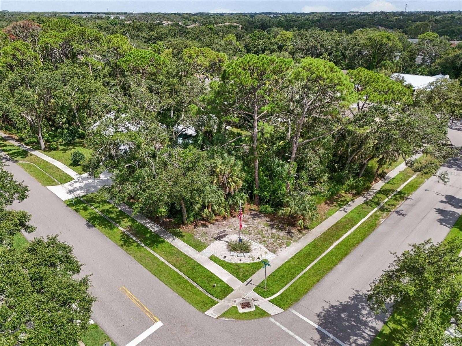 0.26 Acres of Residential Land for Sale in Sarasota, Florida