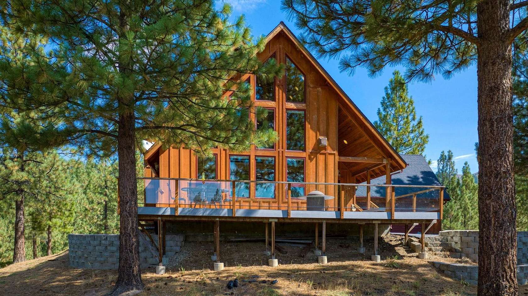 3.24 Acres of Residential Land with Home for Sale in Portola, California