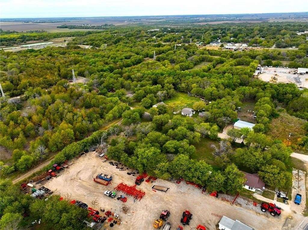 0.48 Acres of Mixed-Use Land for Sale in Hillsboro, Texas