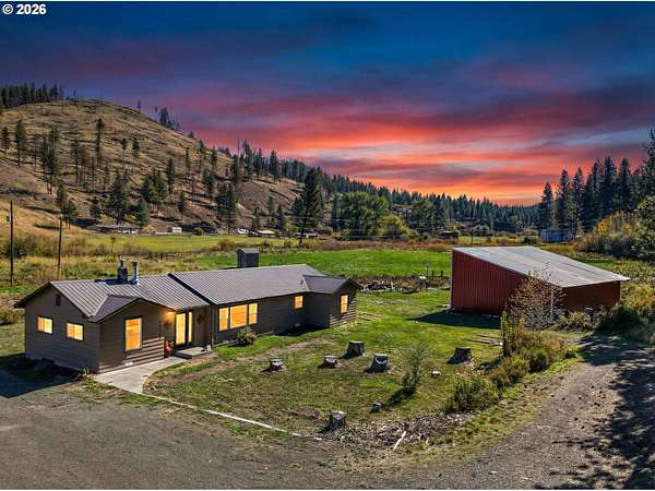 5.39 Acres of Land with Home for Sale in Canyon City, Oregon