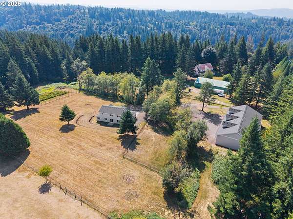 5 Acres of Residential Land with Home for Sale in Washougal, Washington