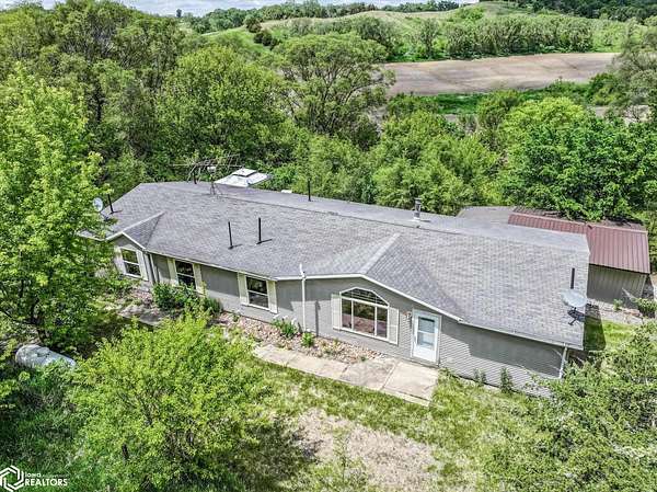 4.66 Acres of Residential Land with Home for Sale in Mondamin, Iowa