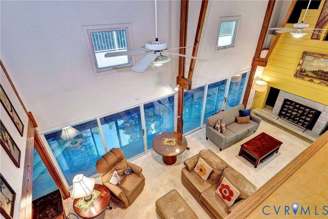 13.7 Acres of Land with Home for Sale in New Kent, Virginia