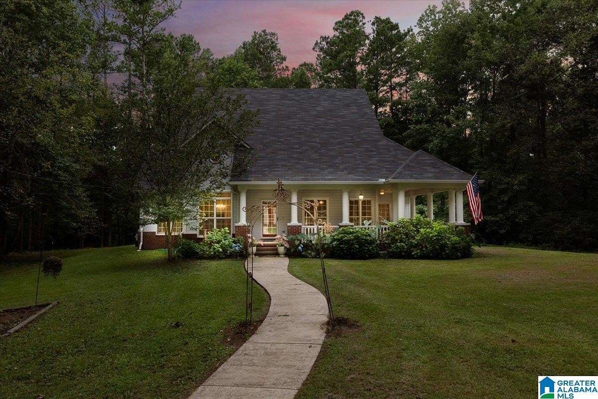 3 Acres of Residential Land with Home for Sale in Sterrett, Alabama