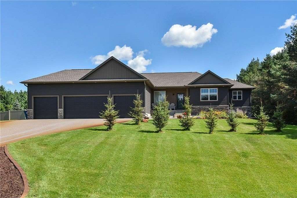 2.5 Acres of Residential Land with Home for Sale in Orrock Township, Minnesota