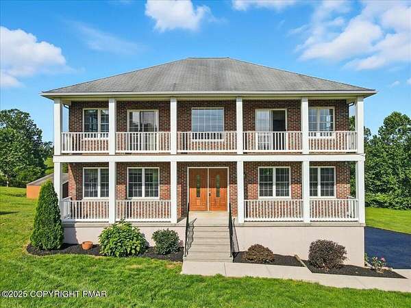 2.86 Acres of Residential Land with Home for Sale in Kunkletown, Pennsylvania