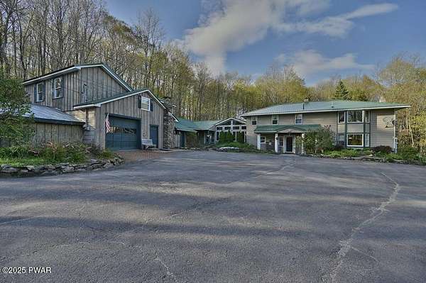 2.57 Acres of Residential Land with Home for Sale in Newfoundland, Pennsylvania