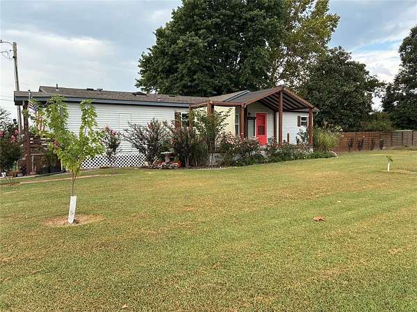 1.78 Acres of Residential Land with Home for Sale in Burneyville, Oklahoma