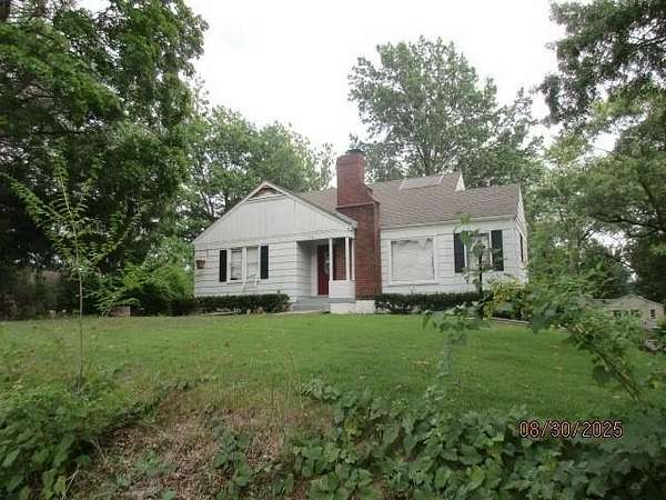 0.32 Acres of Residential Land with Home for Auction in Kansas City, Missouri