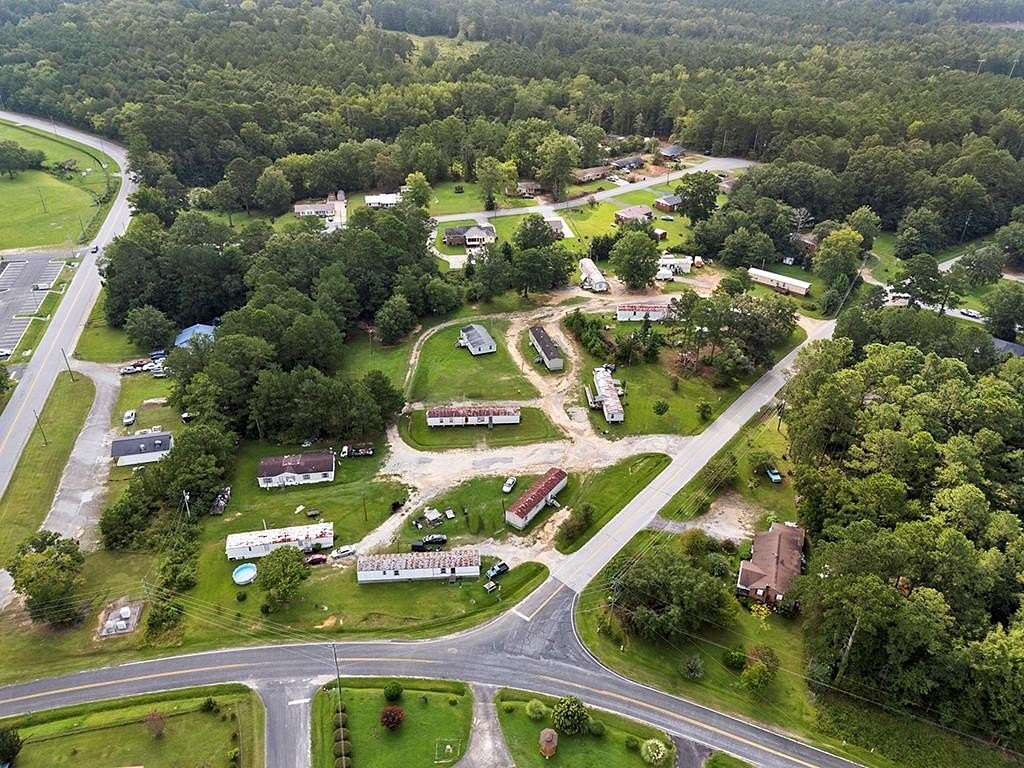 4 Acres of Mixed-Use Land for Sale in McCormick, South Carolina