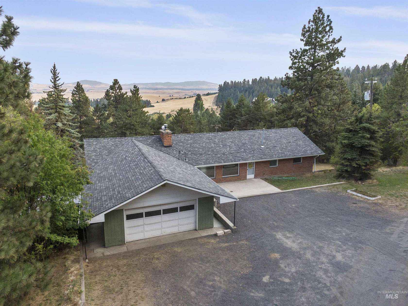 2.87 Acres of Land with Home for Sale in Moscow, Idaho