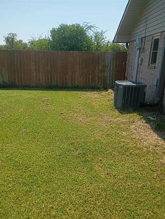 1.7 Acres of Residential Land with Home for Sale in Mabank, Texas