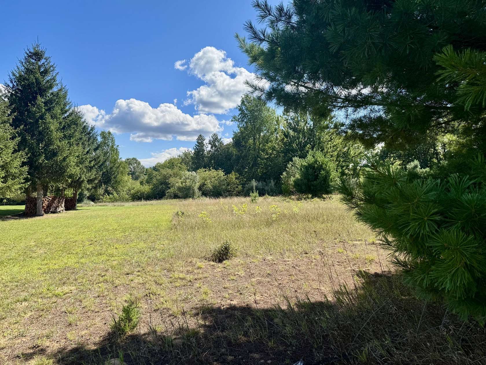 0.82 Acres of Residential Land for Sale in Canadian Lakes, Michigan